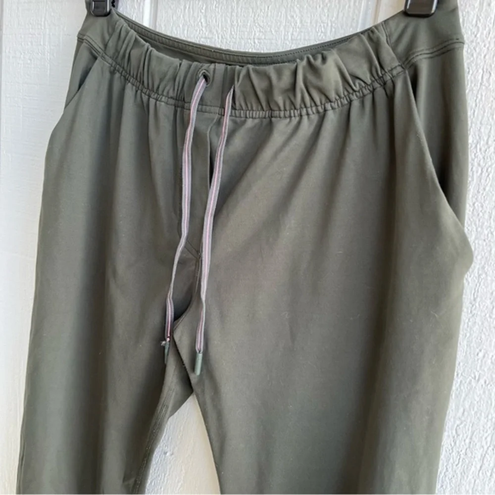Lululemon‎ Olive Green Slim Fit Pants Small